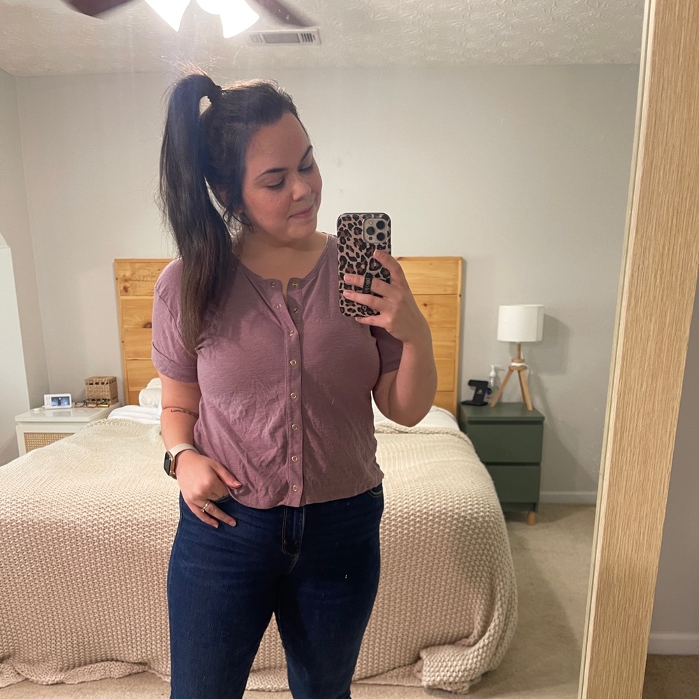SO Cropped purple button Tee, size Lg